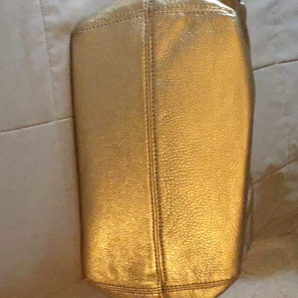 Michael Kors gold leather bag - Picture 6 of 6